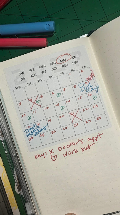 2027 Undated Monthly Calendar Stickers | Calcomanías de Calendario Mensual Sin Fechas - FORMA & FOLIO